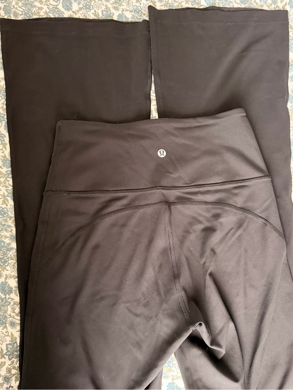 Lululemon nulu groove pant